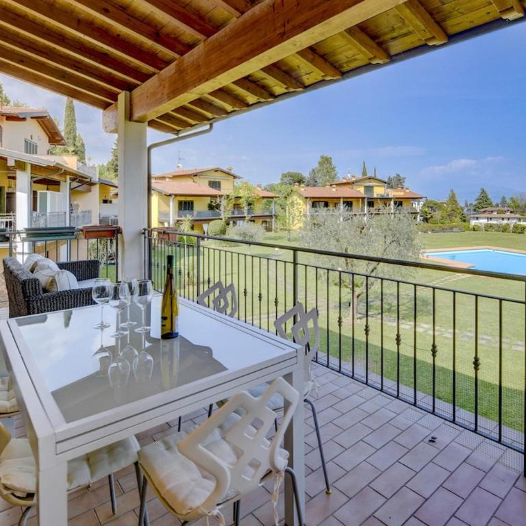 Vista Lago Piscina nel Verde, Dimora Antique per 6 - Apartamento de 2 dormitorios - 20