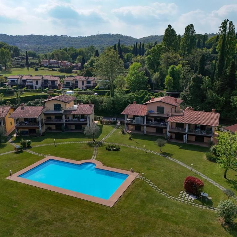 Vista Lago Piscina nel Verde, Dimora Antique per 6 - Apartamento de 2 dormitorios - 25