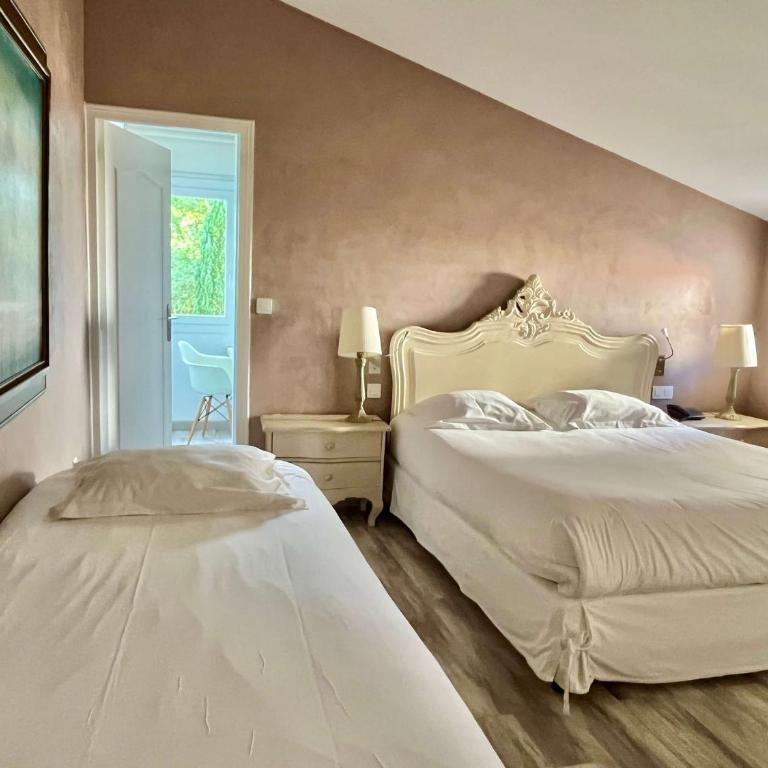 Logis Hôtel restaurant des Pins - Chambre Triple Confort - 2