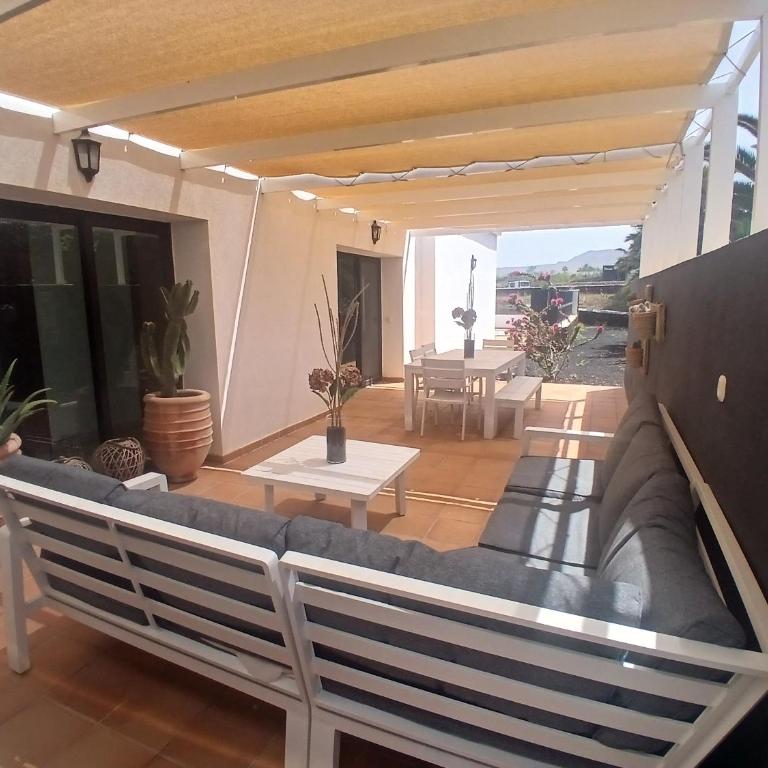 SURFWHITEHOUSE - Three-Bedroom Villa - 23