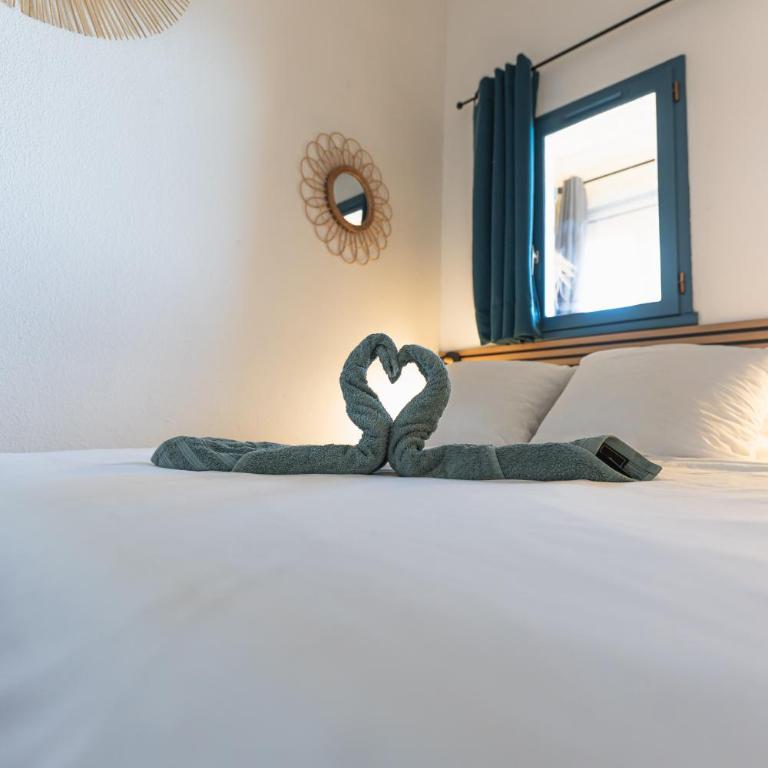 Le Marina Blue Vista - Vue Etang - Place de parking privé - Plage à 5 min - Climatisation - Wifi - Appartamento con 2 Camere da Letto e Vista Acqua - 4