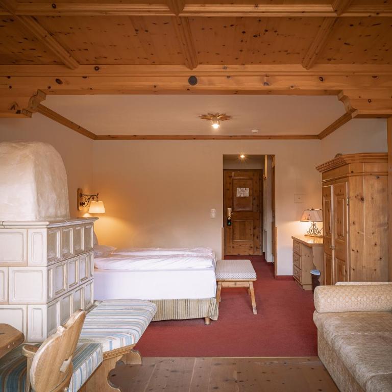 Hotel Tirolerhof - Familotel Zugspitze - Doppelzimmer mit Bergblick - 4