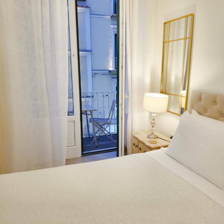 Palazzo Spasiano rooms - SORRENTO CENTER - Deluxe Suite - 26