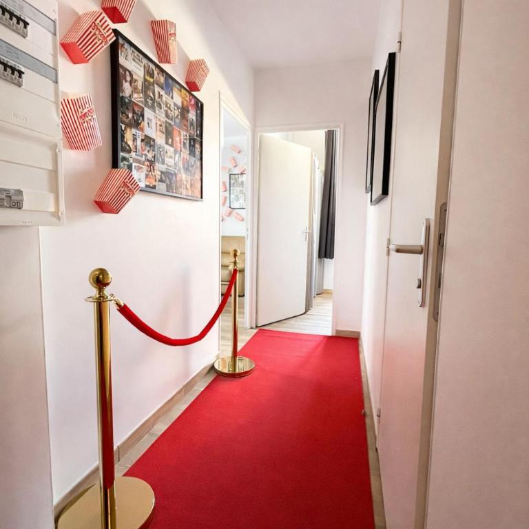 Appartement confortable pour 2 pers dans la cite historique - Escapade cinema - Apartment - 9