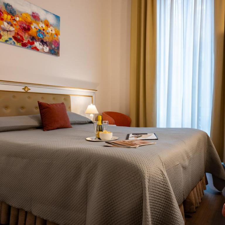 Hotel Genova Liberty - Camera Superior Matrimoniale/Doppia con Letti Singoli - 2