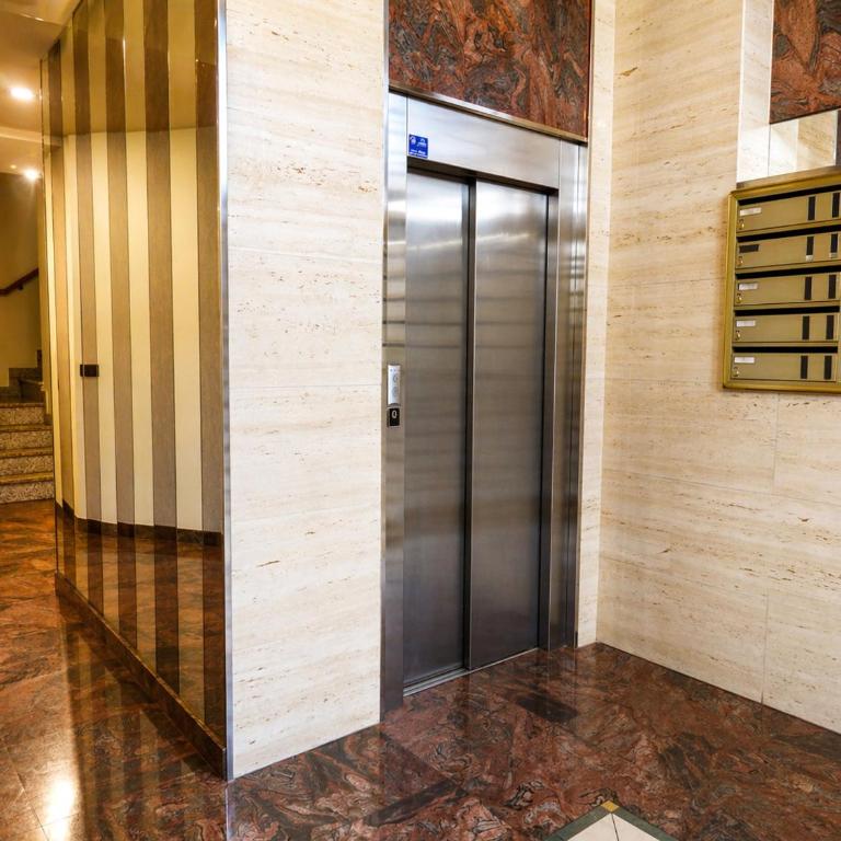 Apartamento Plaza La Merced. Vistas Impresionantes - One-Bedroom Apartment - 8
