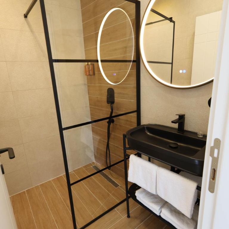 Marea DeLuxe Apartments - Duplex Apartment - 12
