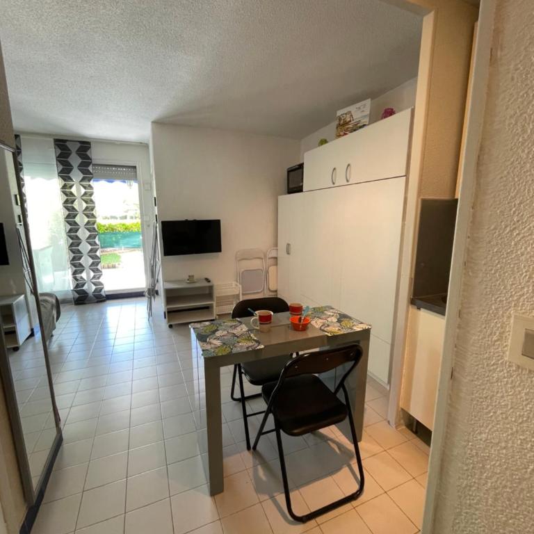 Vittoria Immobilier 4-REGLEMENT SUR PLACE -chèques vacances acceptés - Apartment - Ground Floor - 3
