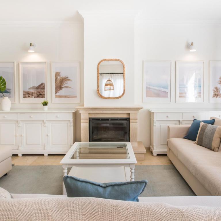 Luxury Villa, Heated pool, Next to the beach - Villa - 10