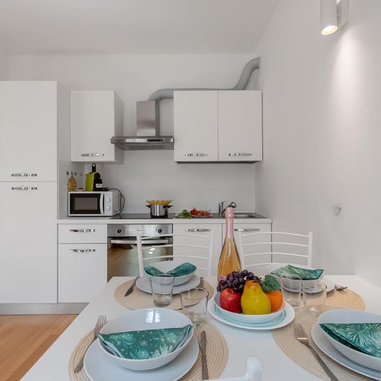 Mediterranea Apartments - Appartamento con Terrazza - 4