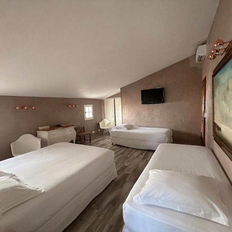 Logis Hôtel restaurant des Pins - Chambre Triple Confort - 3