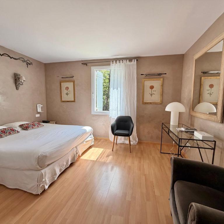 Logis Hôtel restaurant des Pins - Chambre Double Confort - 7