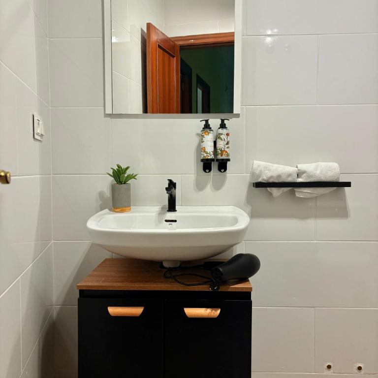 Nest Flats Navas - One-Bedroom Apartment - 3