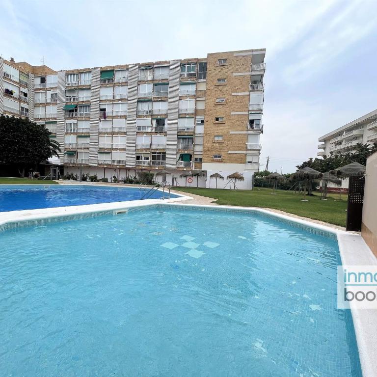 Beach Pineda, playa, climatizado, piscina Y mini golf - One-Bedroom Apartment - 10