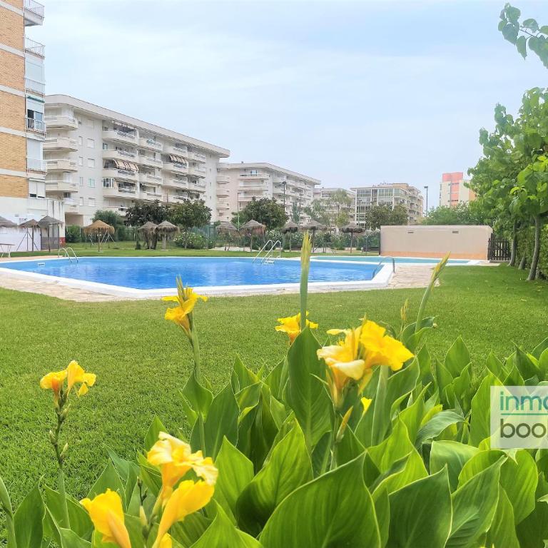 Beach Pineda, playa, climatizado, piscina Y mini golf - One-Bedroom Apartment - 3