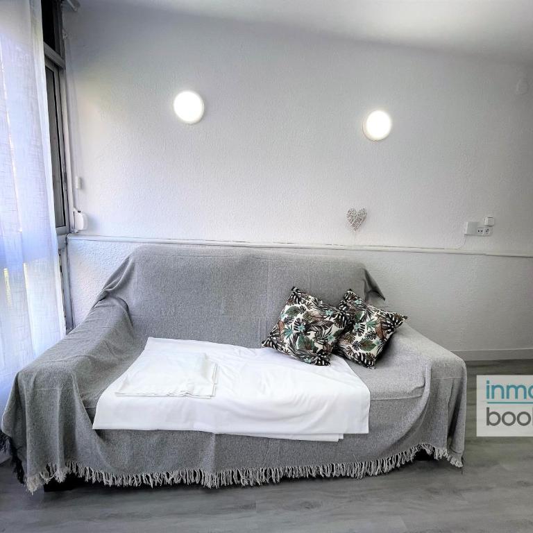 Beach Pineda, playa, climatizado, piscina Y mini golf - One-Bedroom Apartment - 14