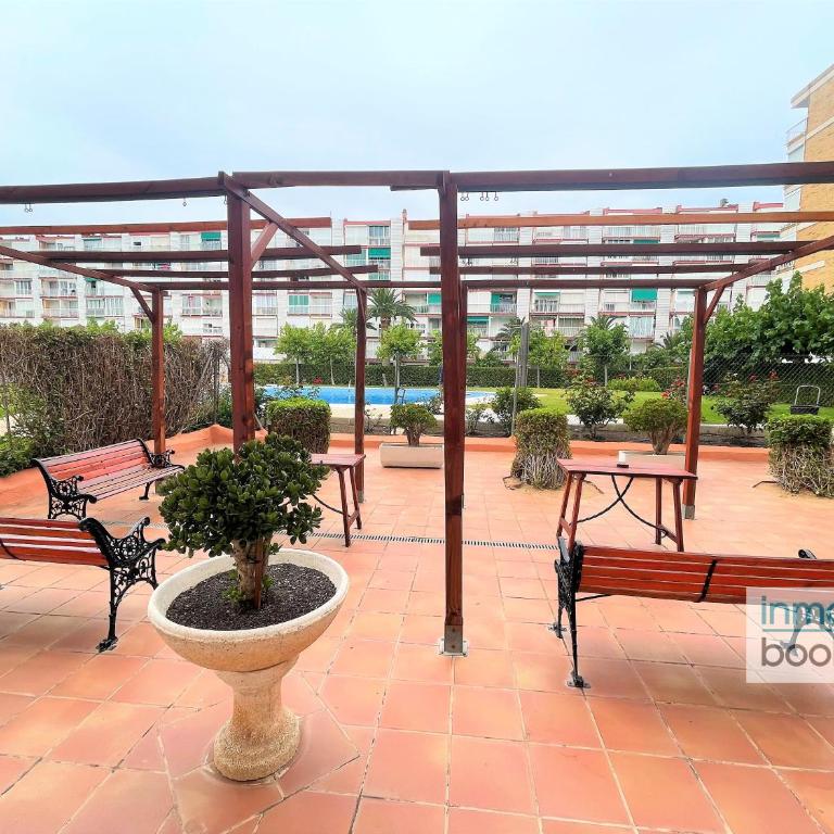Beach Pineda, playa, climatizado, piscina Y mini golf - One-Bedroom Apartment - 24