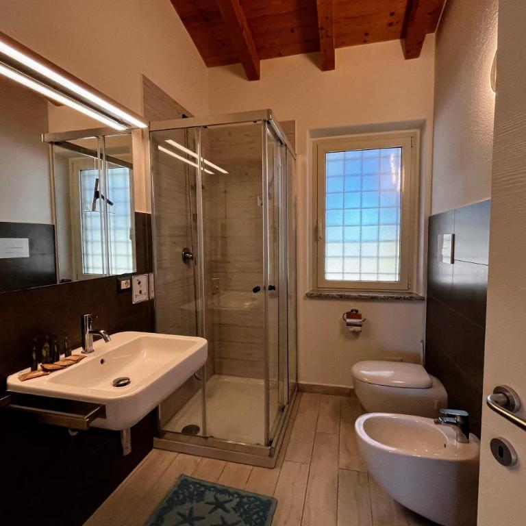 Private Countryside Retreat, Distant Sea View - Villa - 27