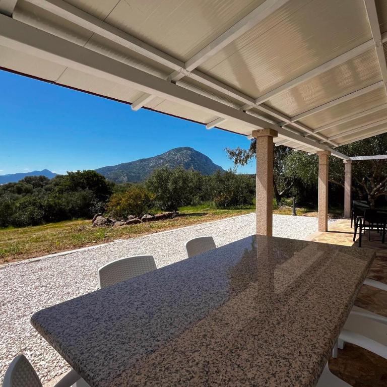 Private Countryside Retreat, Distant Sea View - Villa - 30