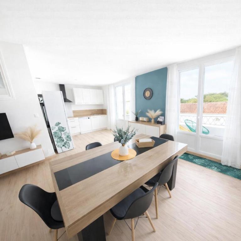 La PLAYA, neuf, classé 4 étoiles, 200m plage, parking - Two-Bedroom Apartment with Terrace - 1