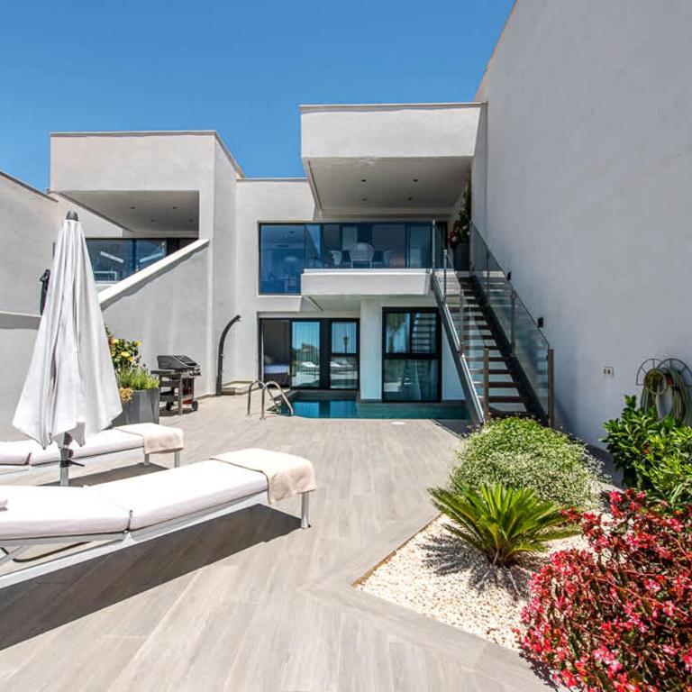 Royal Nerja Villa Luxury Pool Garage Ping Pong Wi Fi - Villa - 2