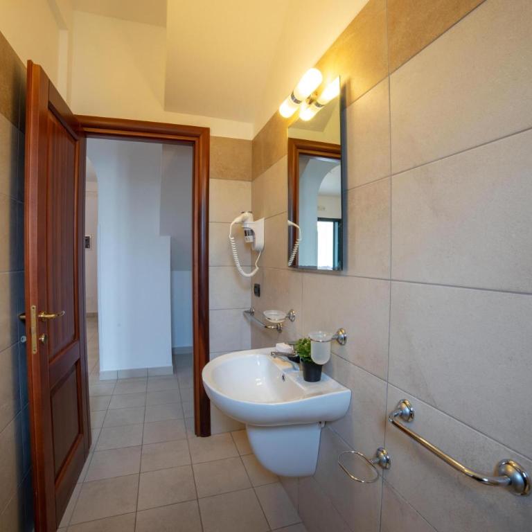Blumare Resort - One Bedroom Apartment with Garden 7 - 11