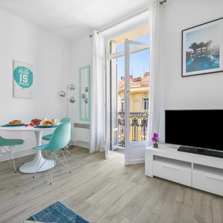 LASTORIA- Au Coeur du Centre - Bord de Mer Studio - Appartement - 2