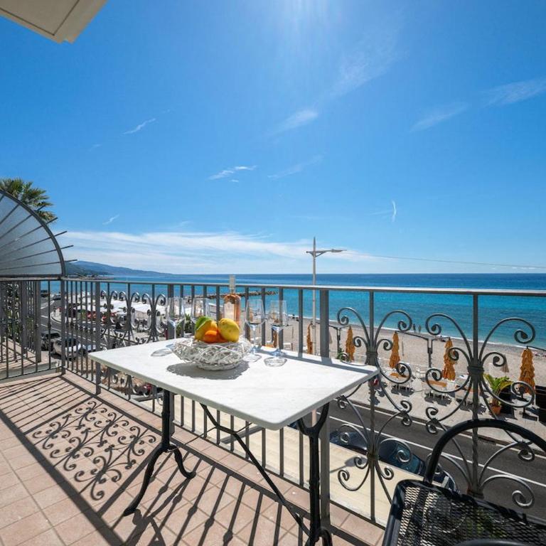 LE GALET - Hyper Centre - Vue exceptionnelle Mer - Appartement - 17