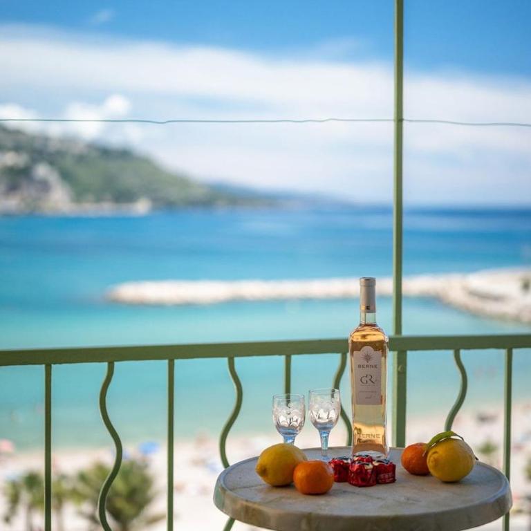 LE SANTORIN Vue Exceptionnelle Vieille Ville Plage - Apartment - 20
