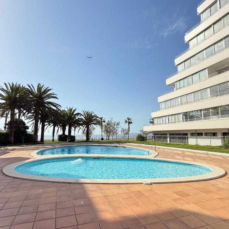 Apartamento en centro de la ciudad frente al mar - Two-Bedroom Apartment with Balcony and Sea View - 26