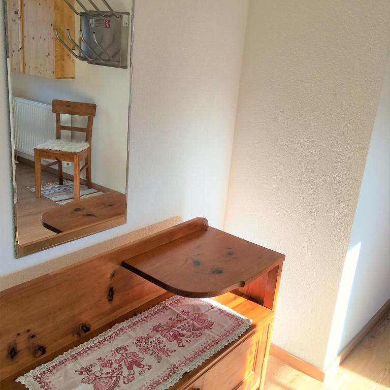 Untersteinhof - Apartment with Balcony - side view - 17