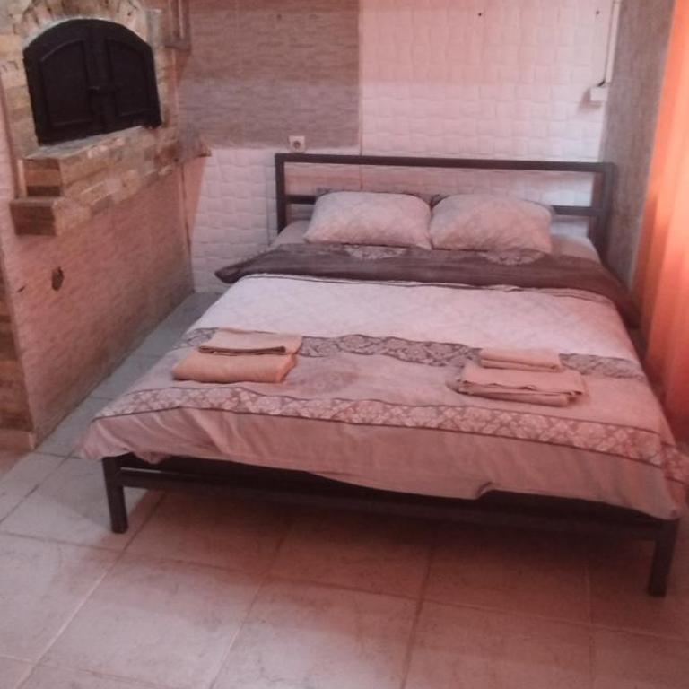 Small Apartment private bathroom ,strong internet - Apartment - 1