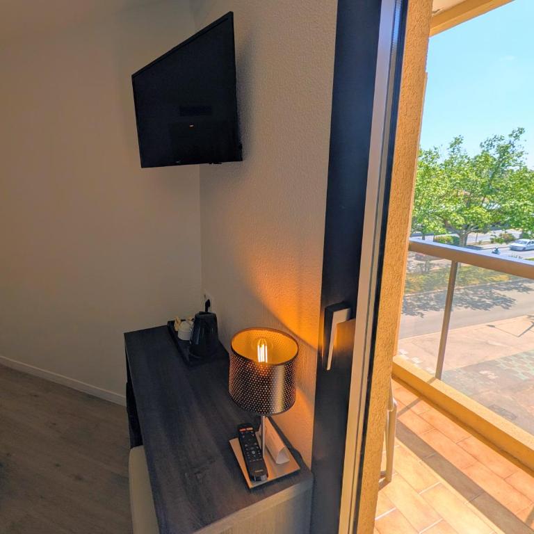 Hôtel Le Collier - Chambre Double Supérieure - Vue sur Ville - 2