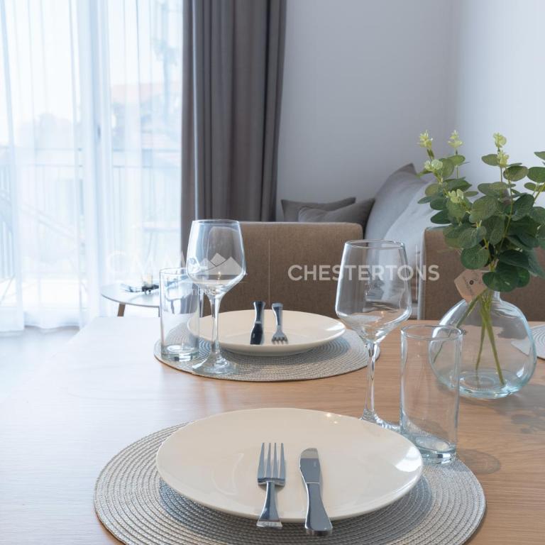 Warm-colored stylish apartment - Apartman s 1 Spavaćom Sobom i Terasom - 13