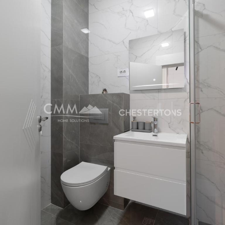 Warm-colored stylish apartment - Apartman s 1 Spavaćom Sobom i Terasom - 12