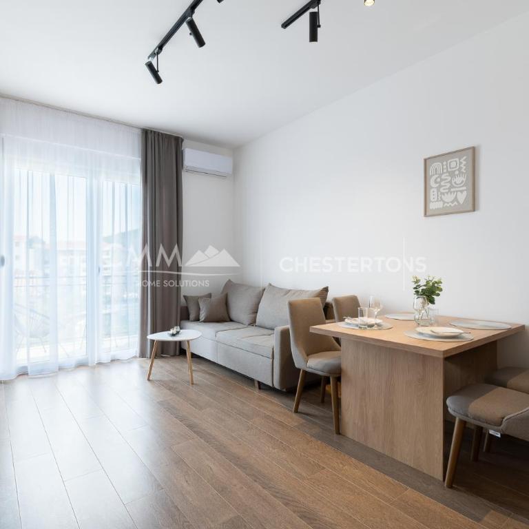 Warm-colored stylish apartment - Apartman s 1 Spavaćom Sobom i Terasom - 3