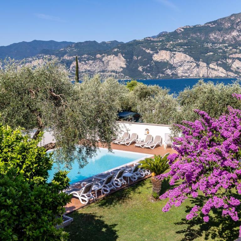 Residence Alesi - Appartamento Deluxe con Terrazza e Vista Lago - 3