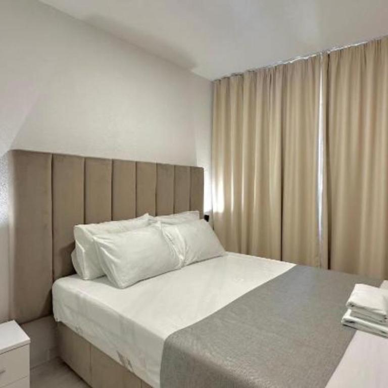 Apartments Sea Side - One-Bedroom Apartment with Balcony and Sea View - 7
