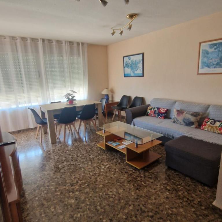 Pasarela Apartment - Four-Bedroom Apartment - 3