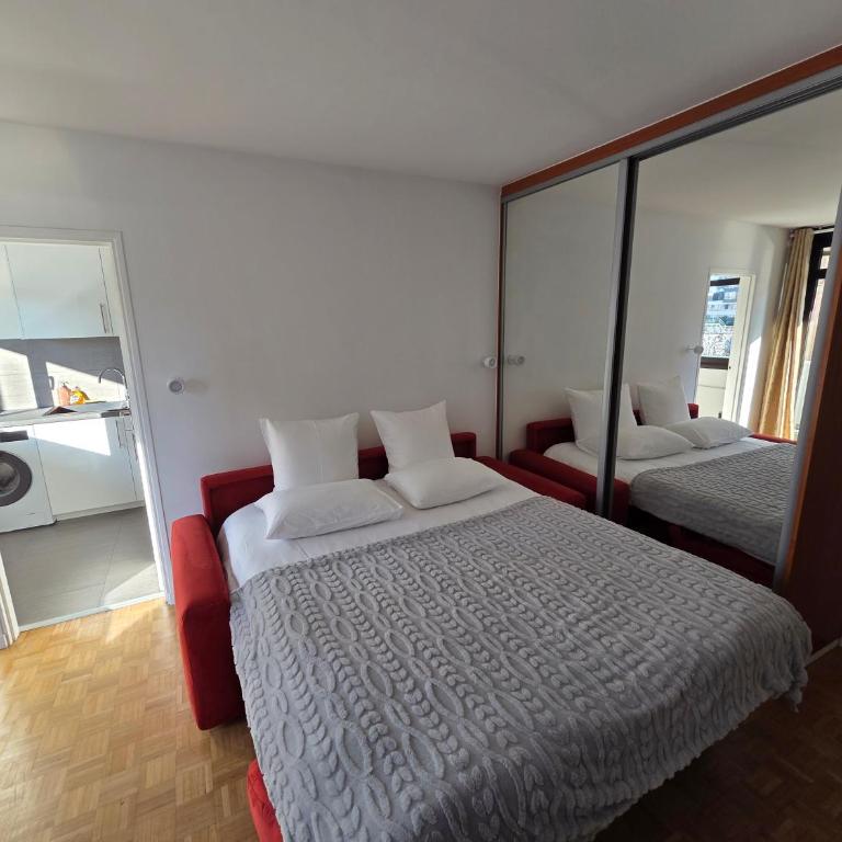 Perfect Appart Living-Staying in Paris - Sun & Eiffel Tower - Appartement 1 Chambre - 1