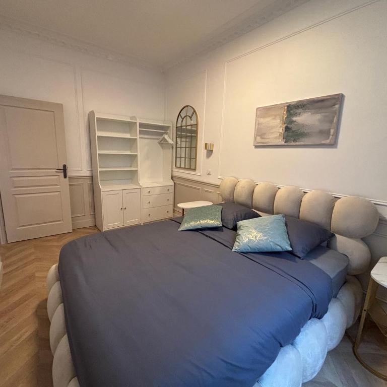 SUITE TOURVILLE Tour Eiffel - Two-Bedroom Apartment - 15