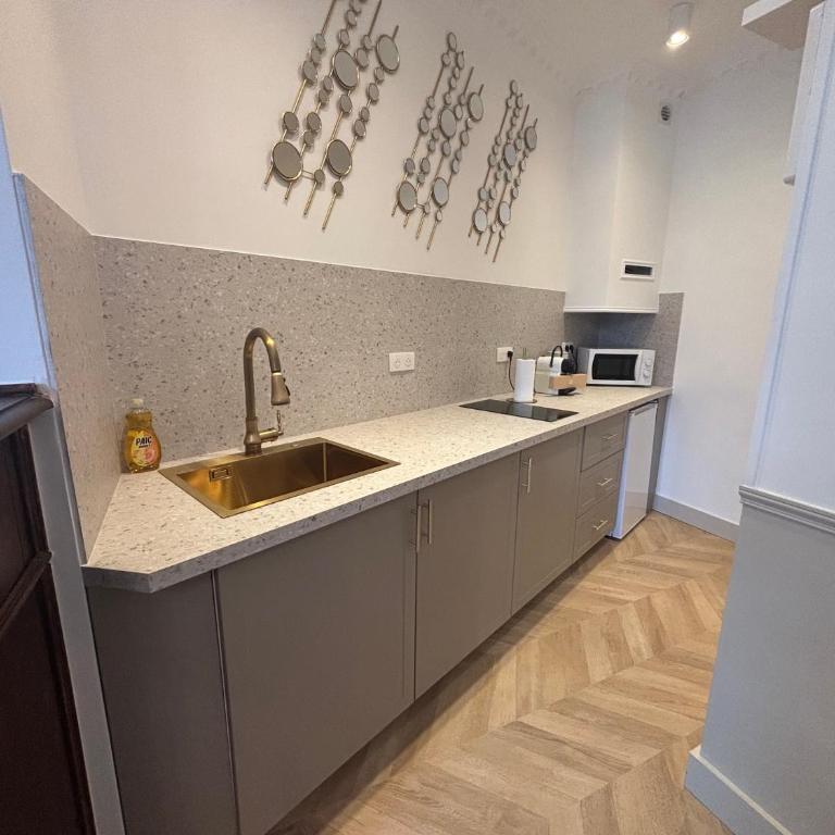 SUITE TOURVILLE Tour Eiffel - Two-Bedroom Apartment - 11