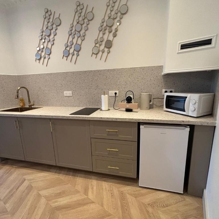 SUITE TOURVILLE Tour Eiffel - Two-Bedroom Apartment - 9