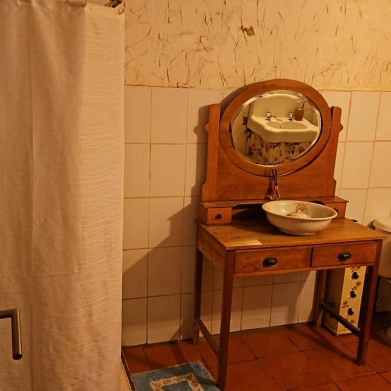 Loma Sanchez - Single Room with Shared Bathroom - 4