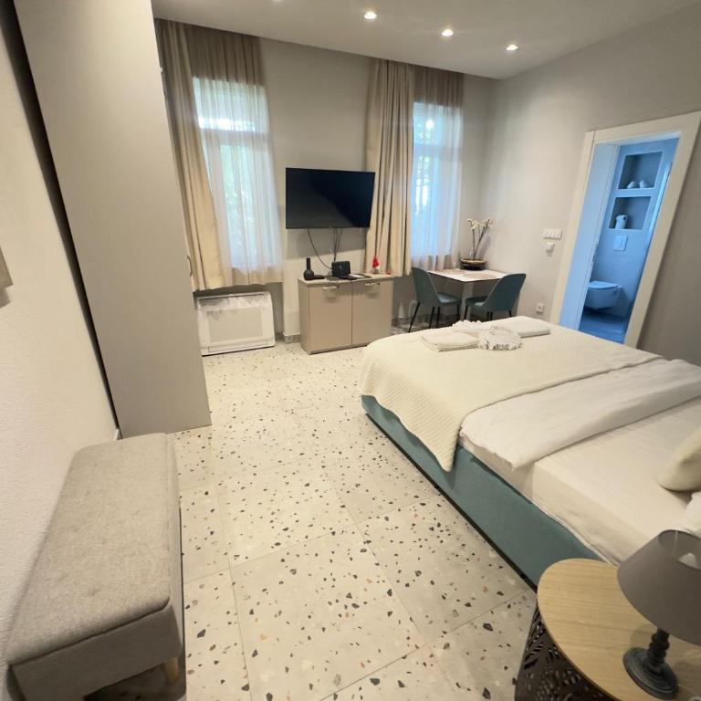 Apartment Dora 2, beach apartment - Studio Apartment - 2