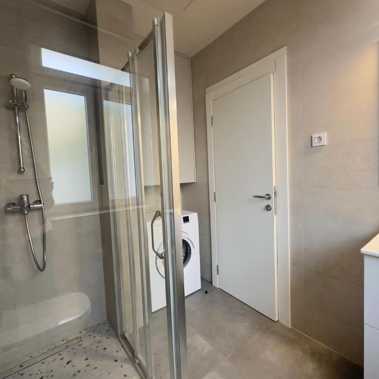 Apartment Dora 2, beach apartment - Studio Apartment - 10