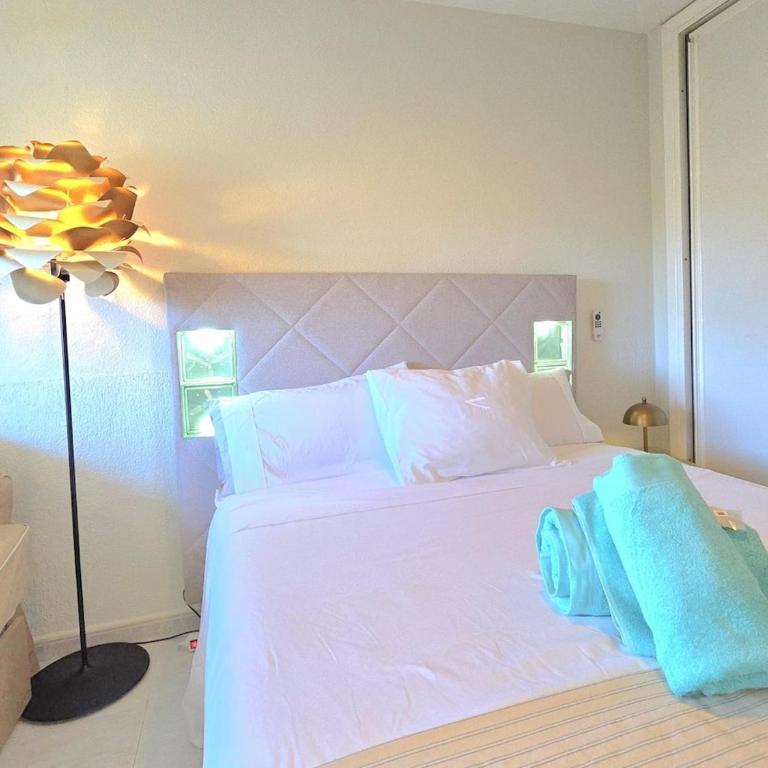 Sensu at Carihuela Park Palace Luxury Luxury one bedroom apartment with pool and private parking by NAMASTE ELITE - Apartamento de 1 dormitorio - 17