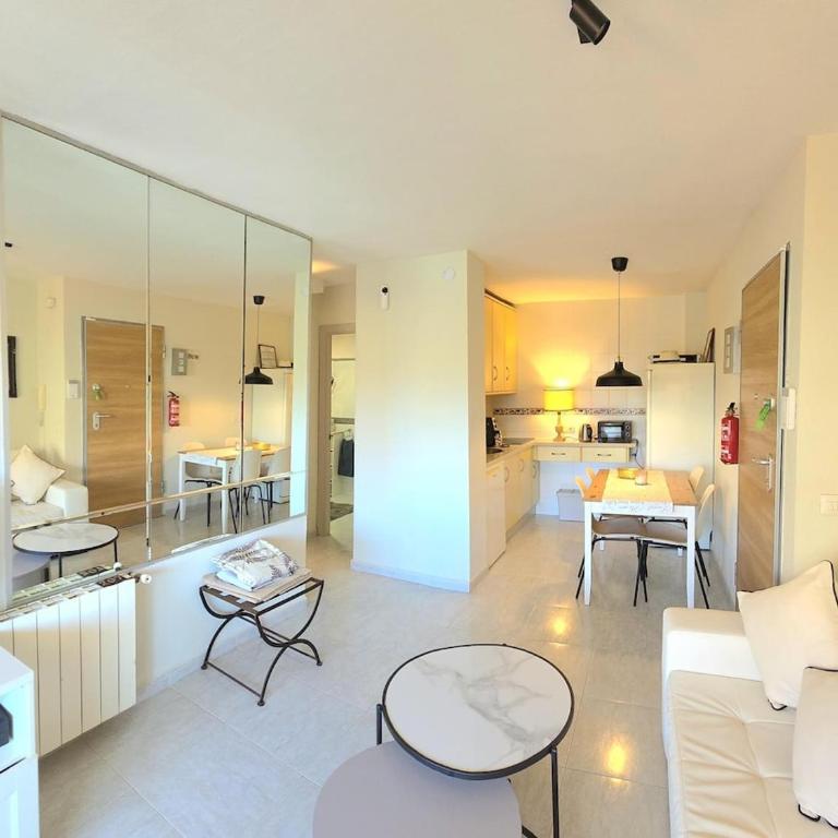 Sensu at Carihuela Park Palace Luxury Luxury one bedroom apartment with pool and private parking by NAMASTE ELITE - Apartamento de 1 dormitorio - 20