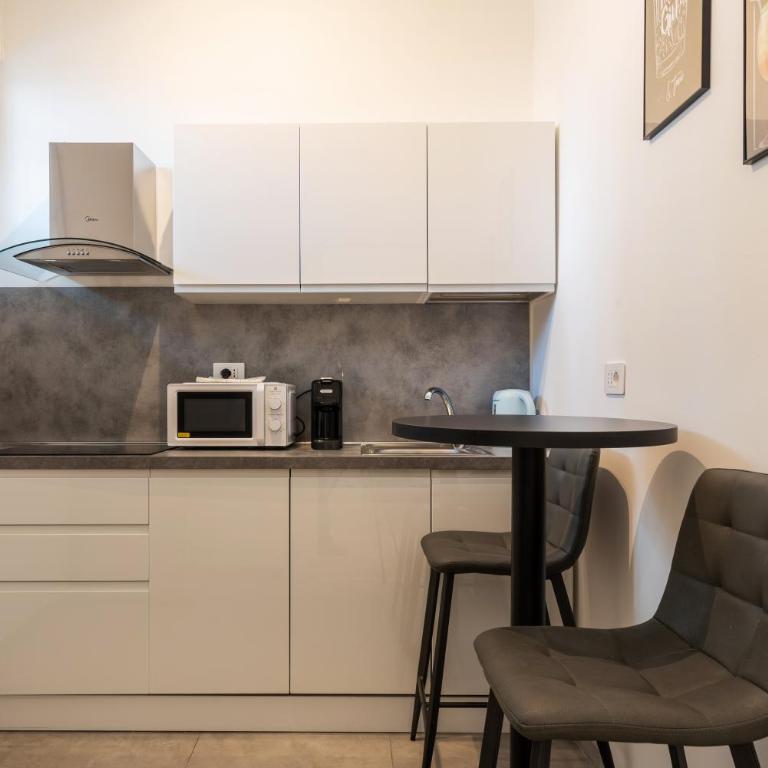 Bilocale fronte Stadio San Siro - Appartamento con 1 Camera da Letto - 10