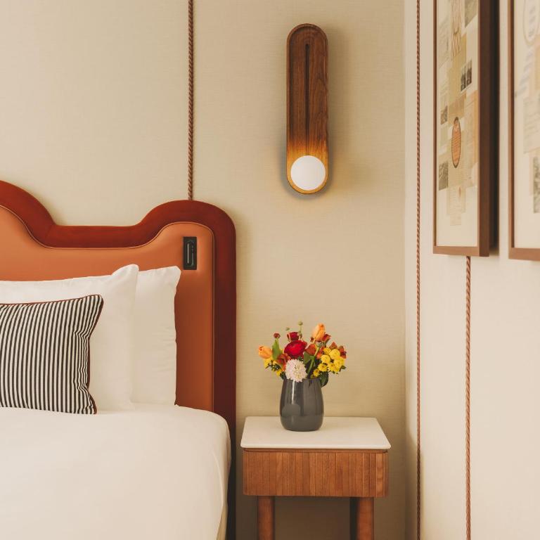 Hotel Condes de Barcelona - Deluxe Queen Room - 4